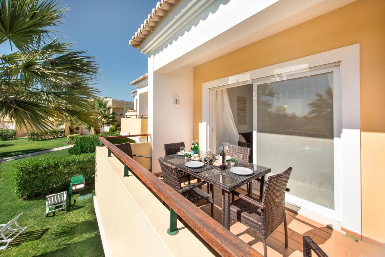 Luxurious First Floor Apartment Sleeps 4 Carvoeiro  Exterior photo